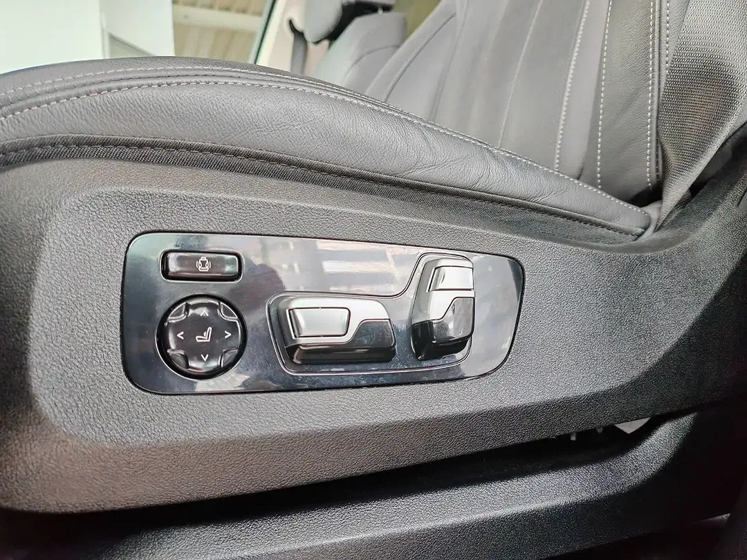 BMW X5 - Thumbnail 10