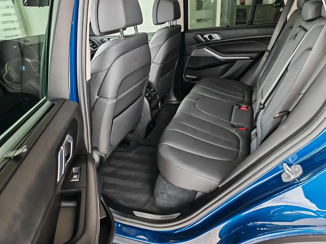 BMW X5 - Thumbnail 11