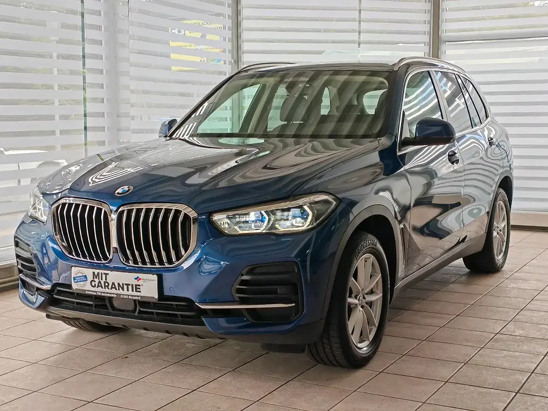 BMW X5 - Thumbnail 3