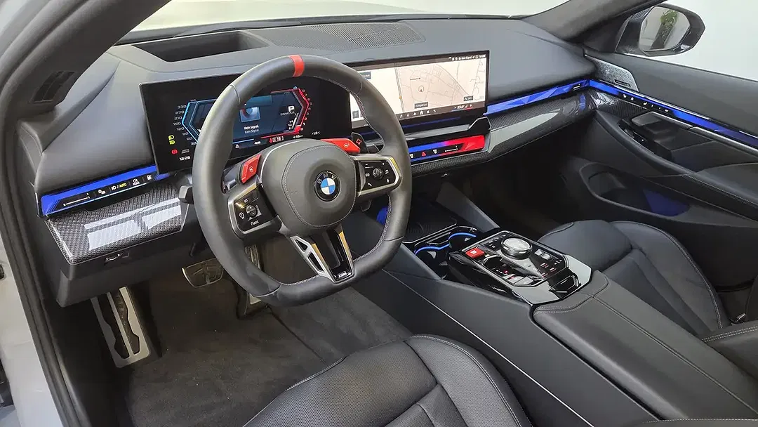 BMW M5 - Thumbnail 9