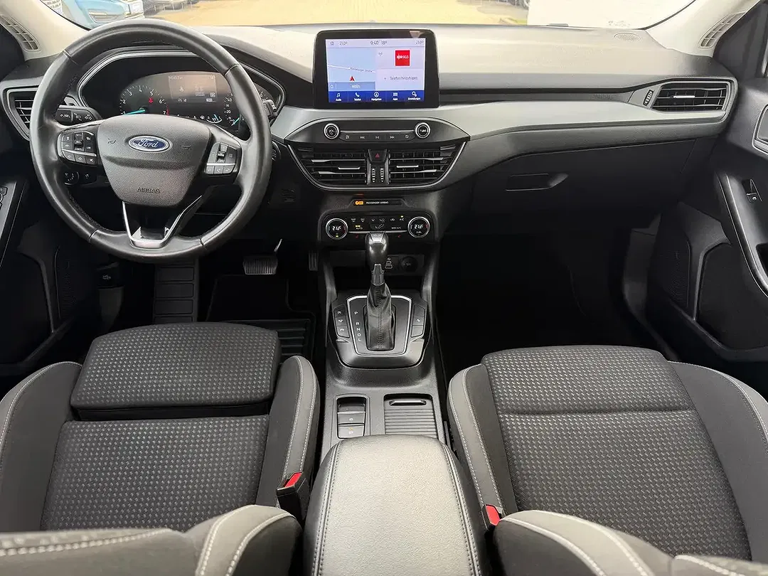 Ford Focus - Thumbnail 15