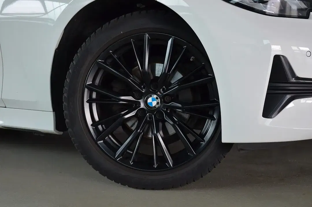 BMW 318 - Thumbnail 3