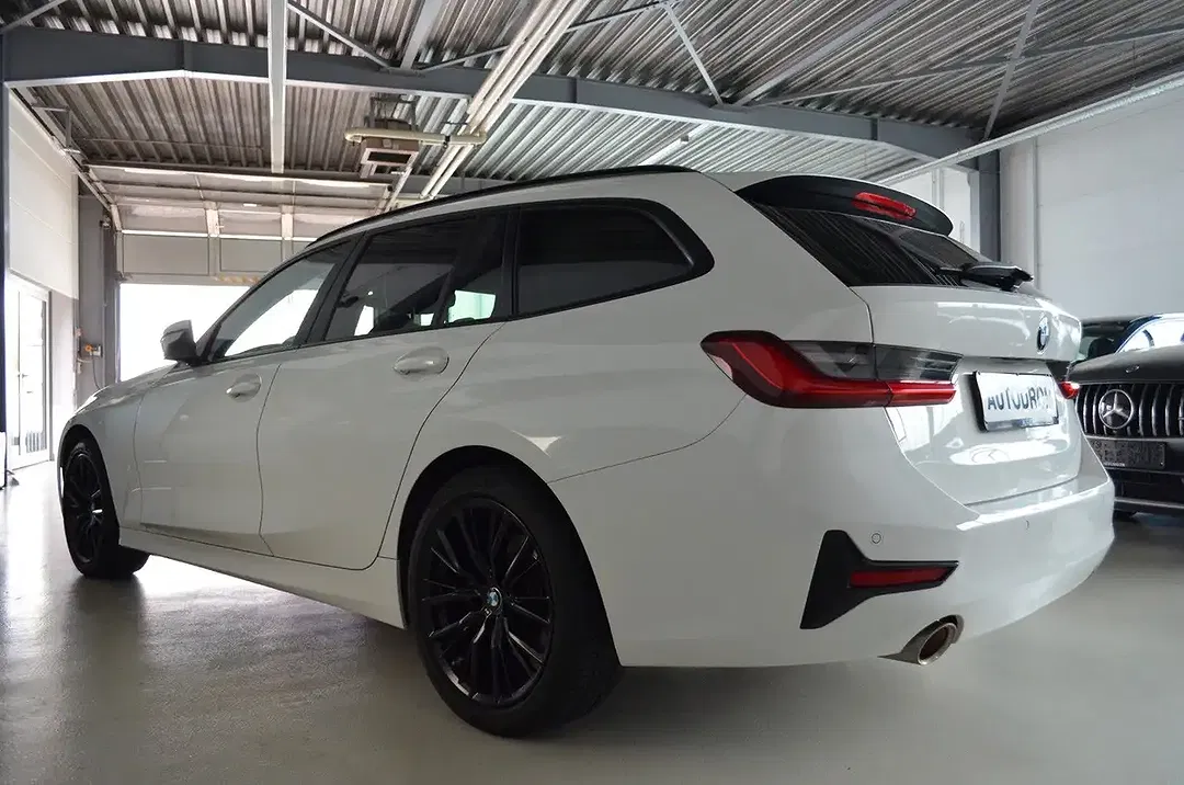 BMW 318 - Thumbnail 8