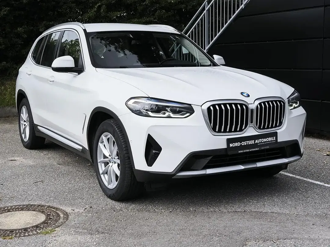 BMW X3 - Thumbnail 4