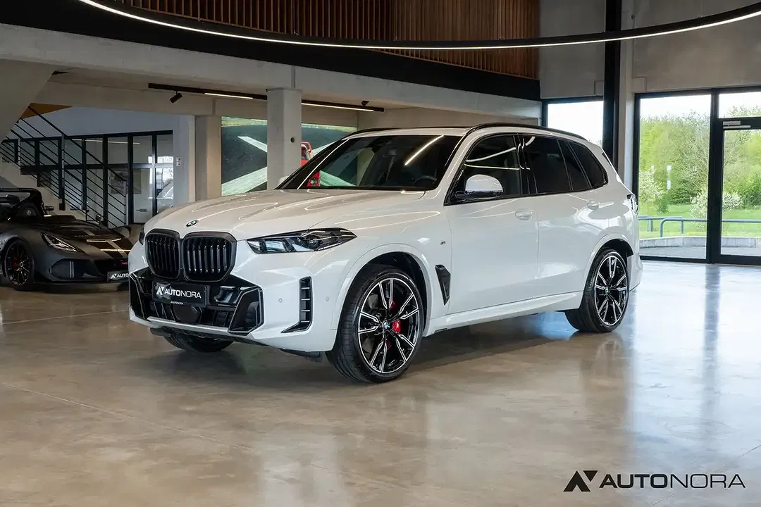 BMW X5 - Thumbnail 1