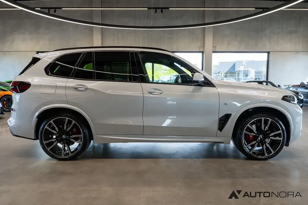 BMW X5 - Thumbnail 13