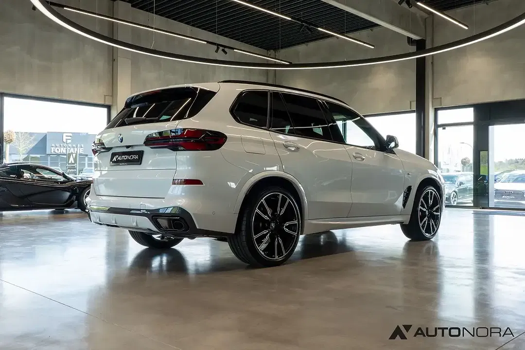 BMW X5 - Thumbnail 14