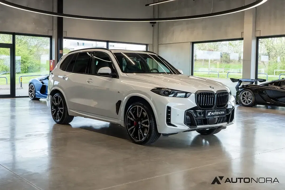 BMW X5 - Thumbnail 3