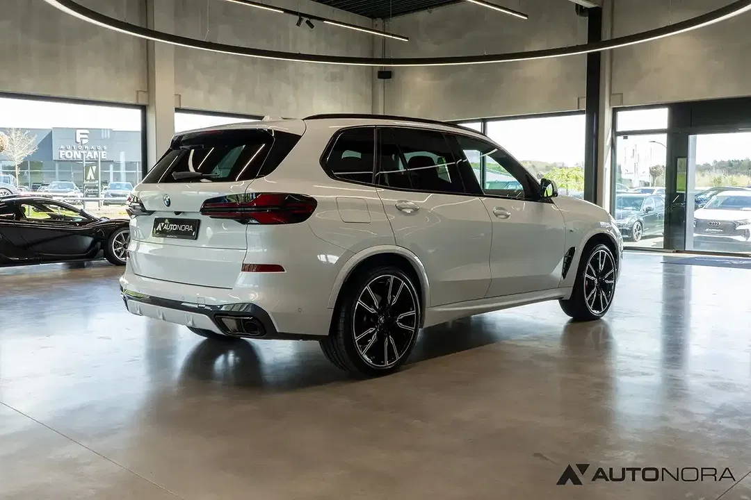 BMW X5 - Thumbnail 4