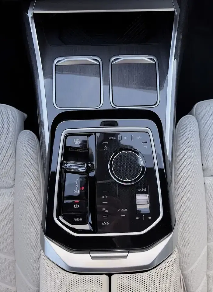 BMW 740 - Thumbnail 14