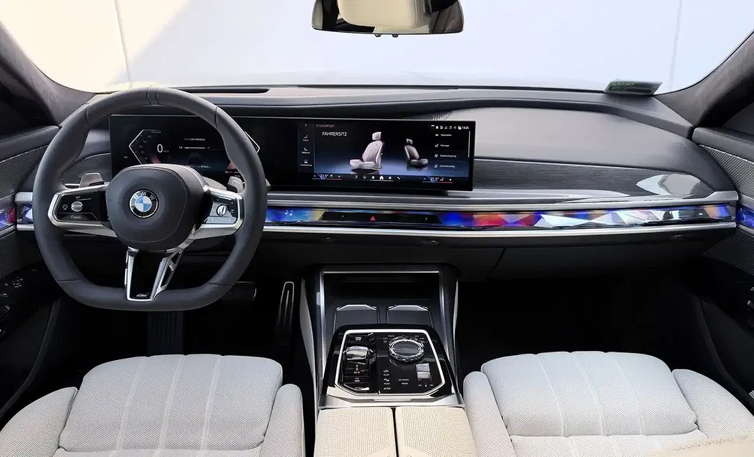 BMW 740 - Thumbnail 3