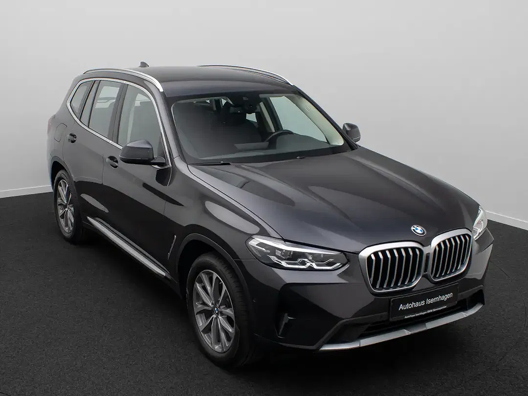 BMW X3 - Thumbnail 3