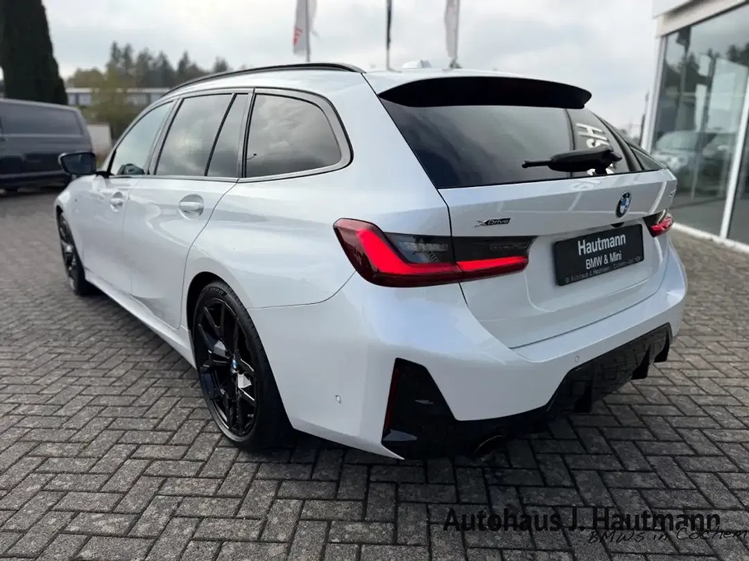 BMW 320 - Thumbnail 6