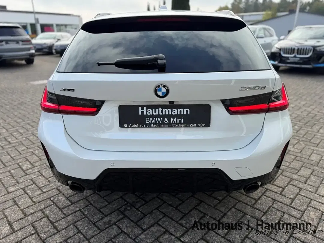 BMW 320 - Thumbnail 7