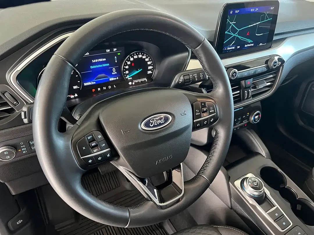 Ford Kuga - Thumbnail 9