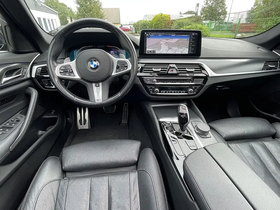 BMW 520 - Thumbnail 13