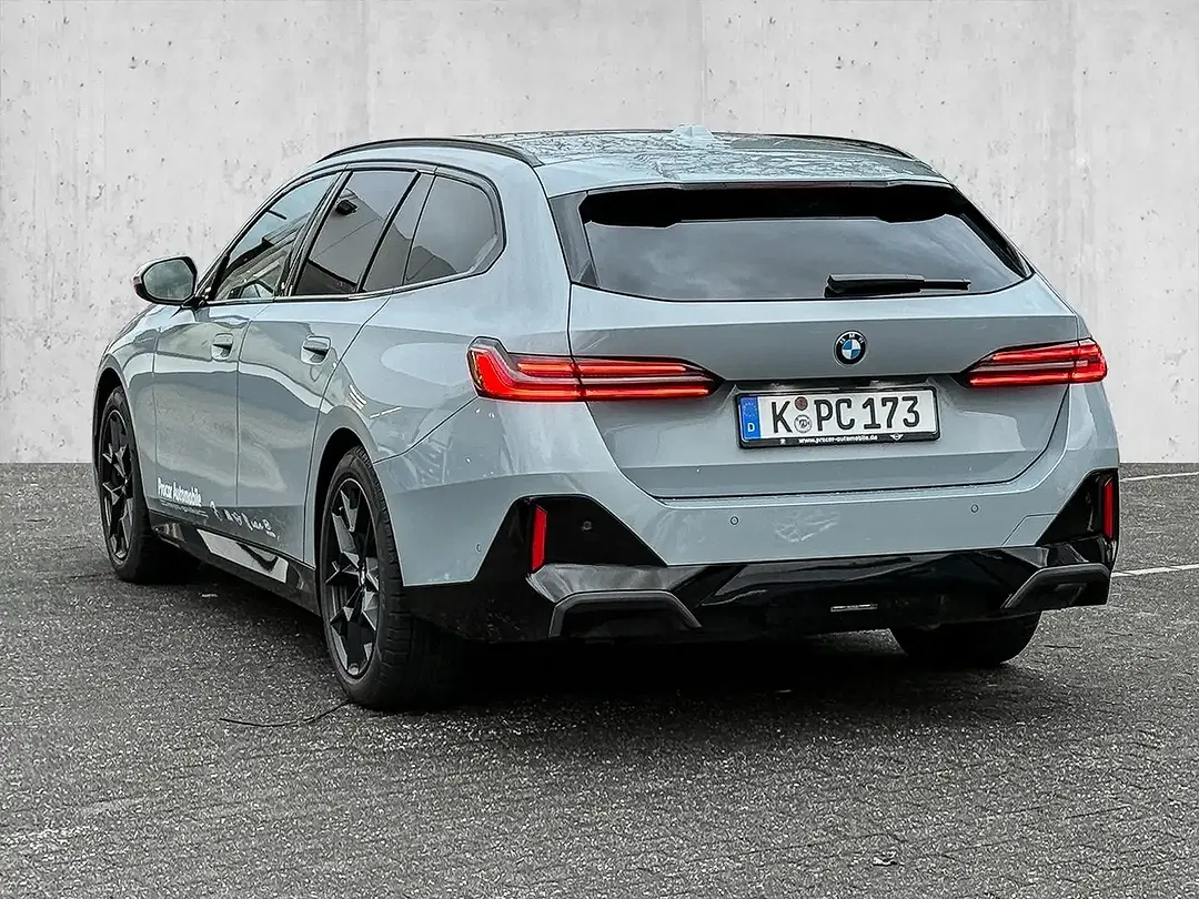 BMW 520 - Thumbnail 2