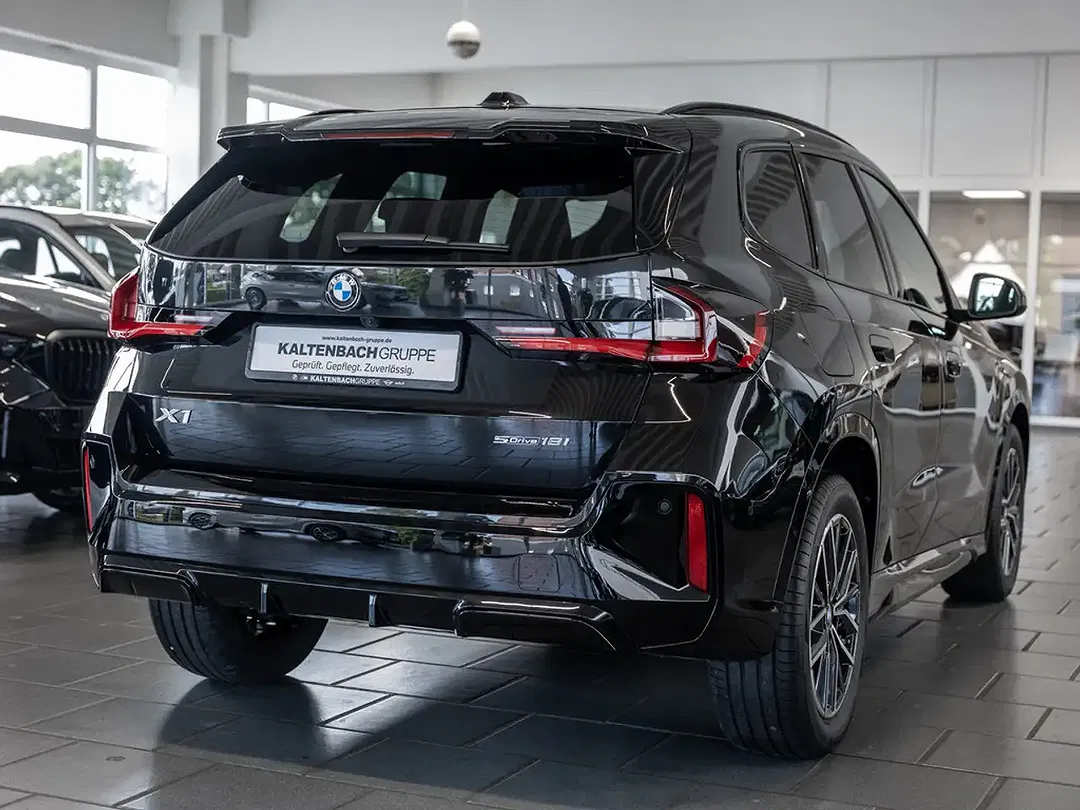 BMW X1 - Thumbnail 6
