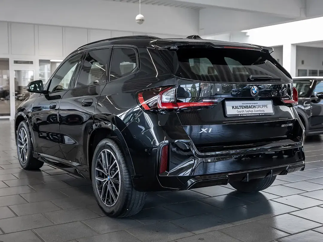 BMW X1 - Thumbnail 8