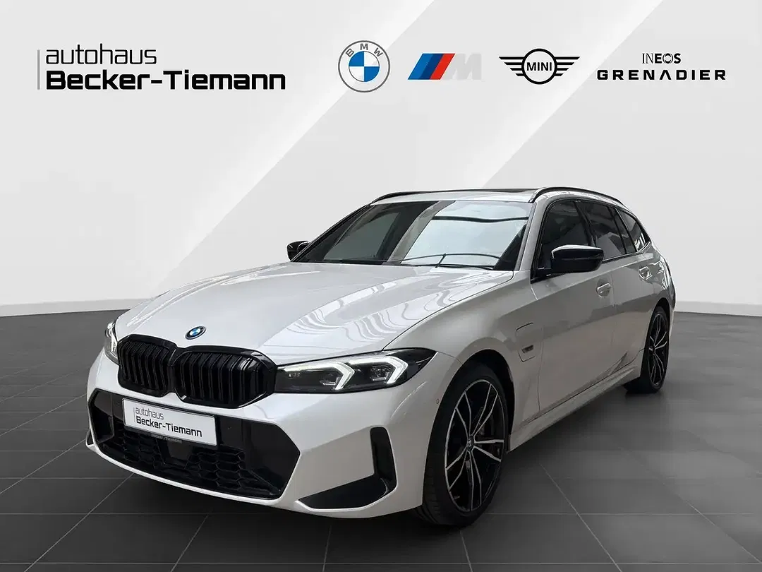BMW 320 - Thumbnail 1