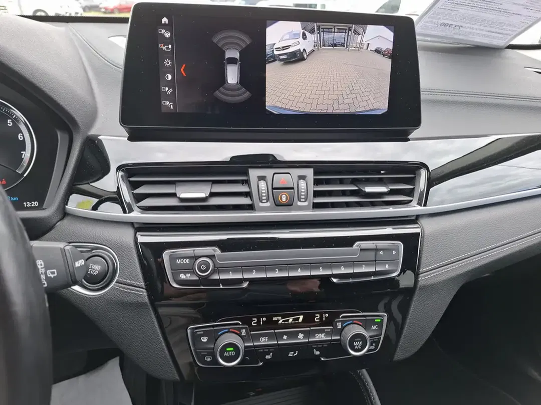 BMW X1 - Thumbnail 11
