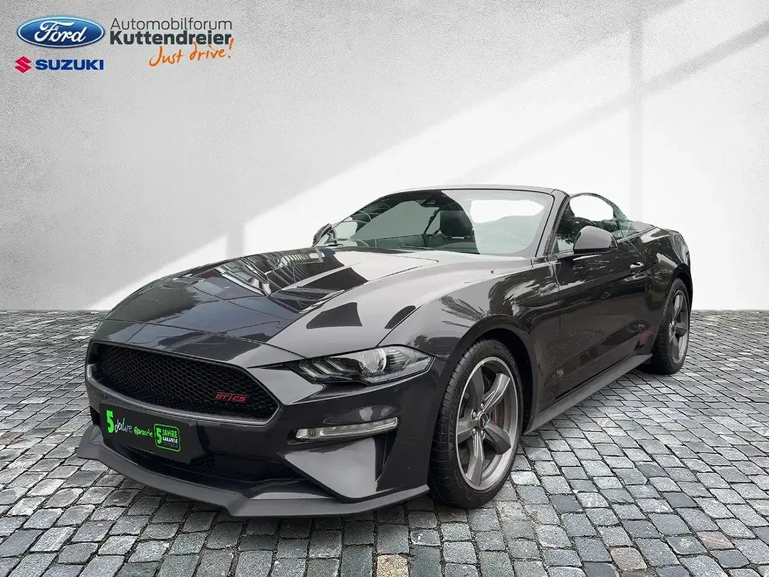 Ford Mustang - Thumbnail 2