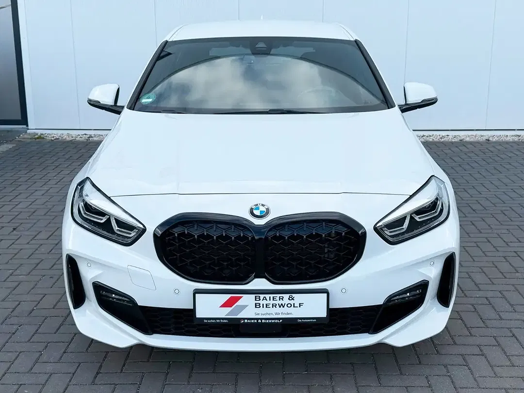 BMW 118 - Thumbnail 2