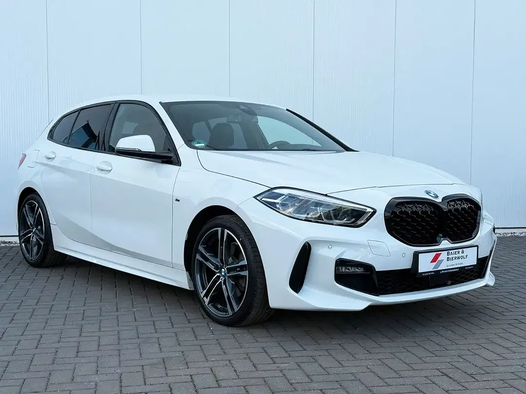 BMW 118 - Thumbnail 3