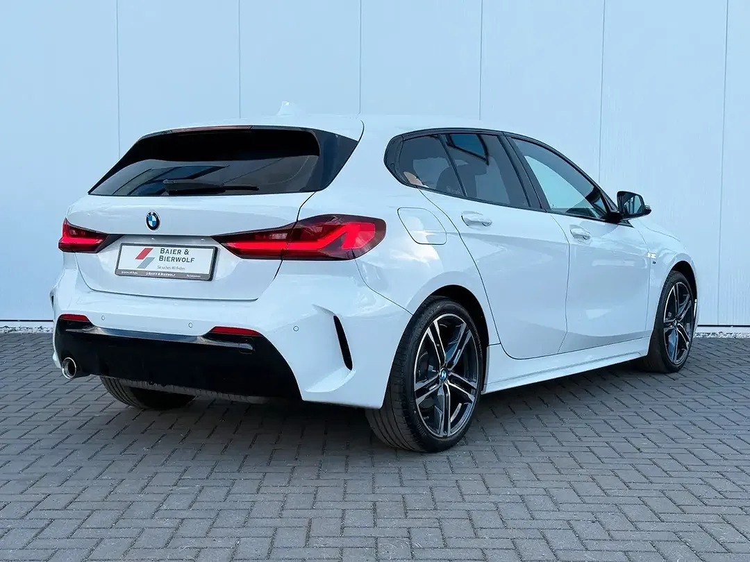 BMW 118 - Thumbnail 4