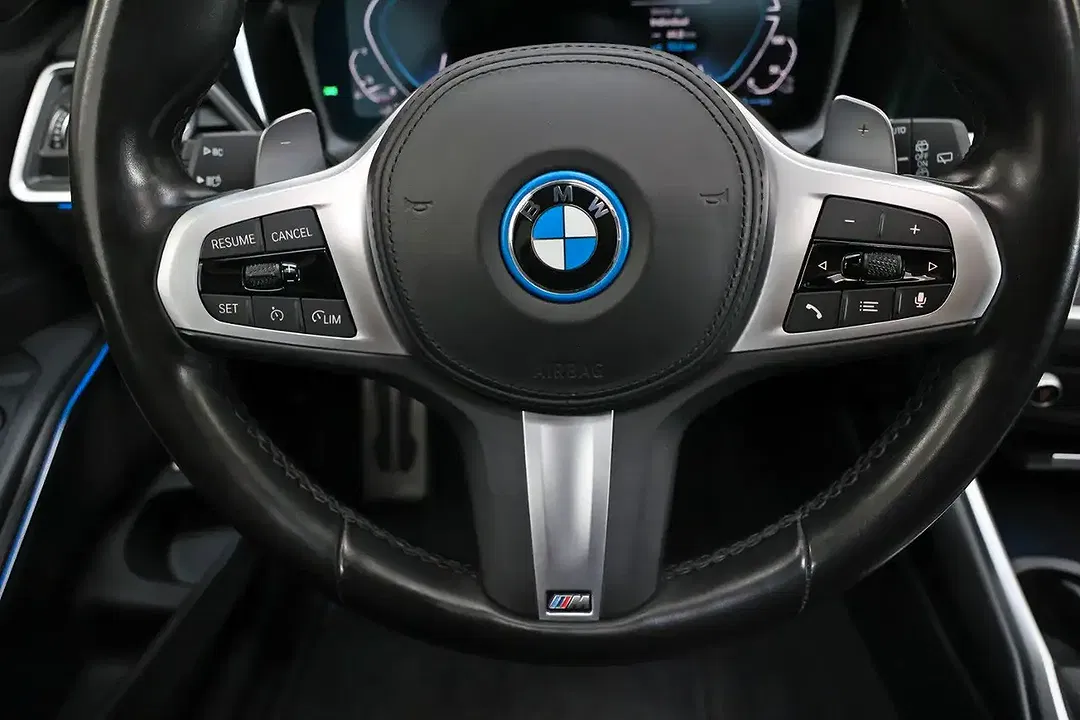 BMW 330 - Thumbnail 12