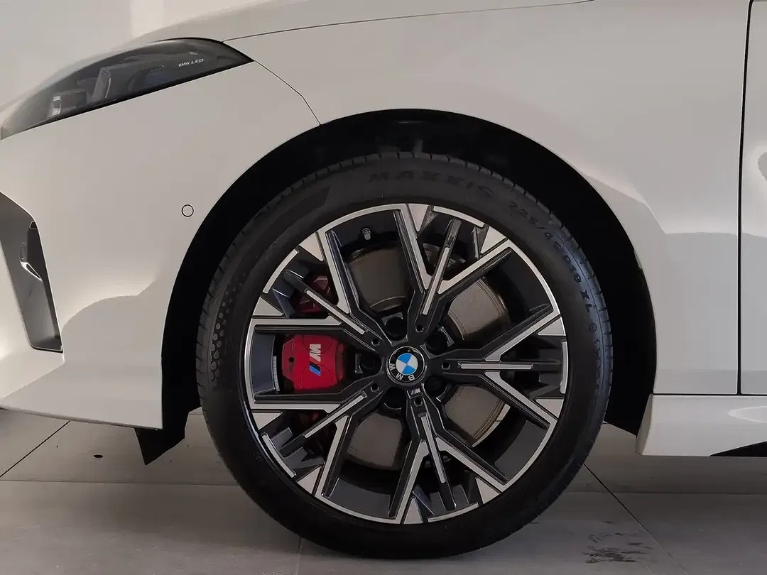 BMW 118 - Thumbnail 11