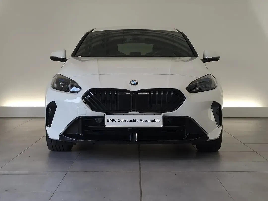 BMW 118 - Thumbnail 3