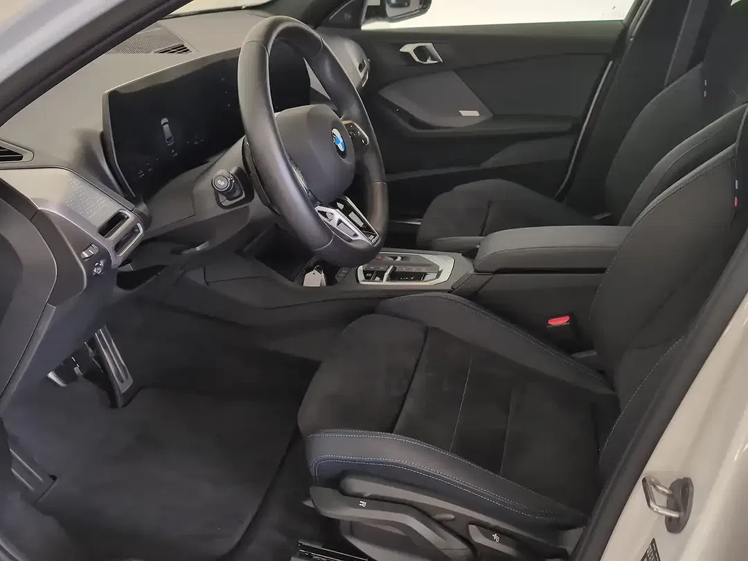 BMW 118 - Thumbnail 4