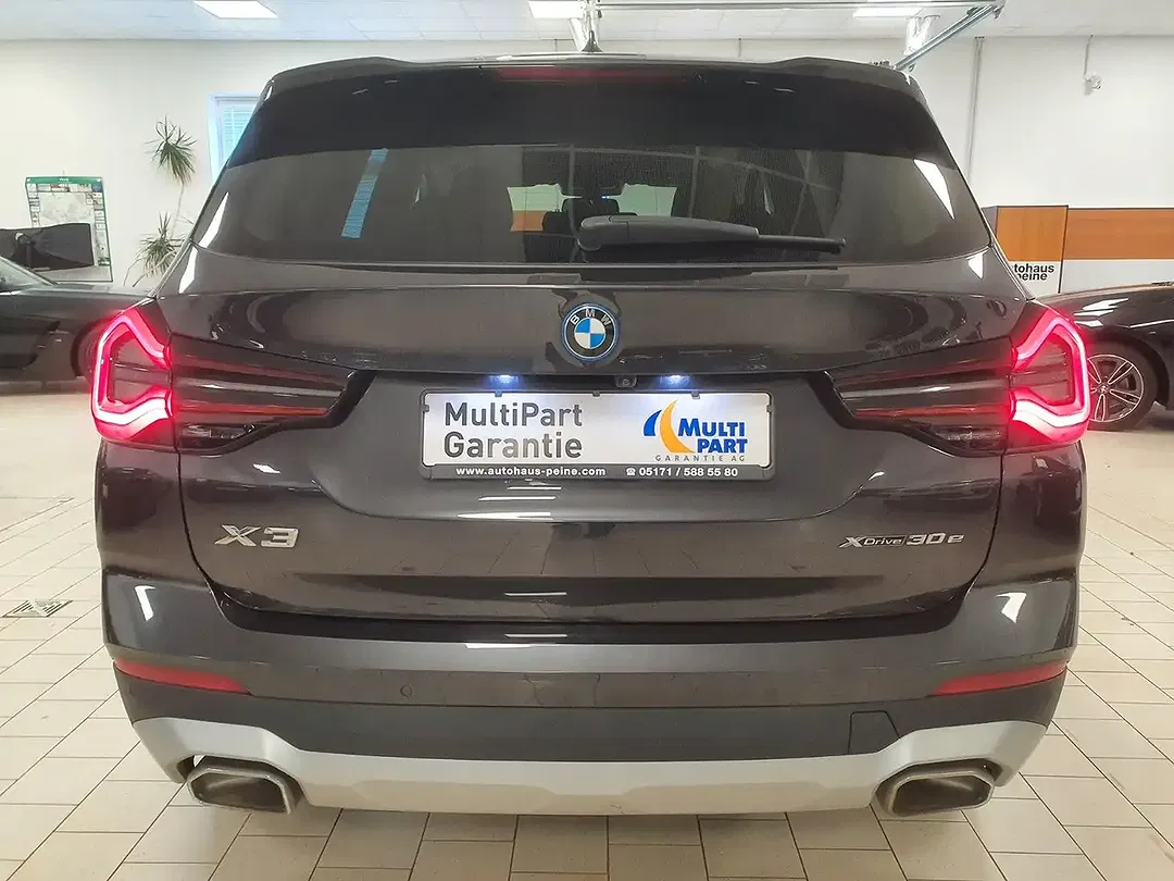 BMW X3 - Thumbnail 10