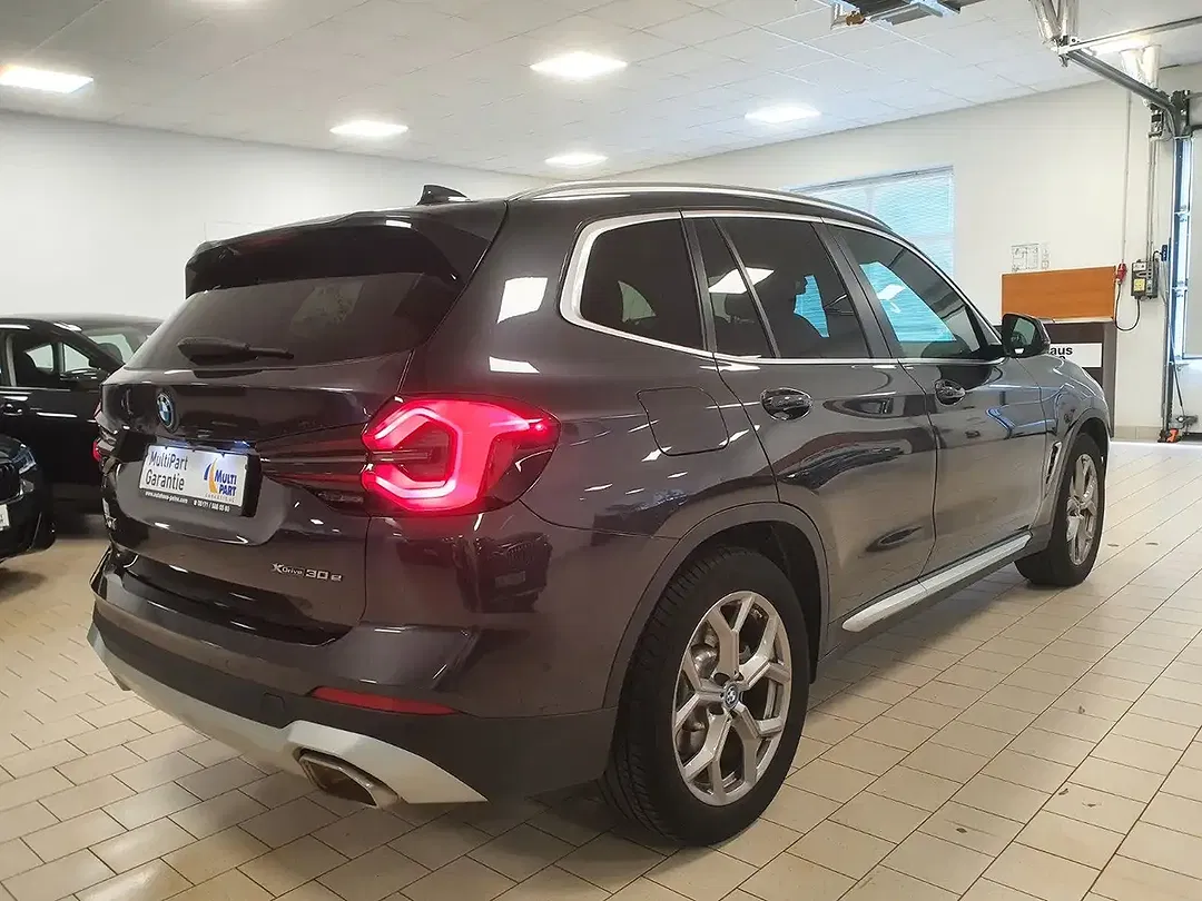 BMW X3 - Thumbnail 11