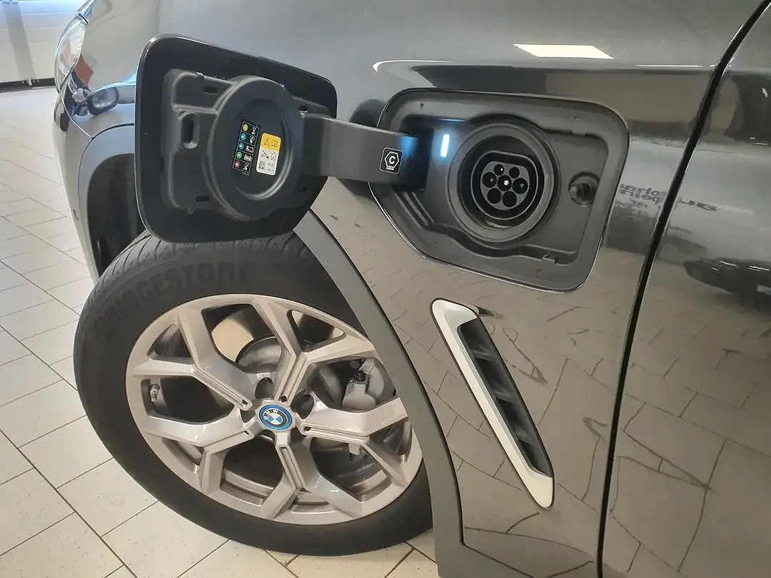 BMW X3 - Thumbnail 9