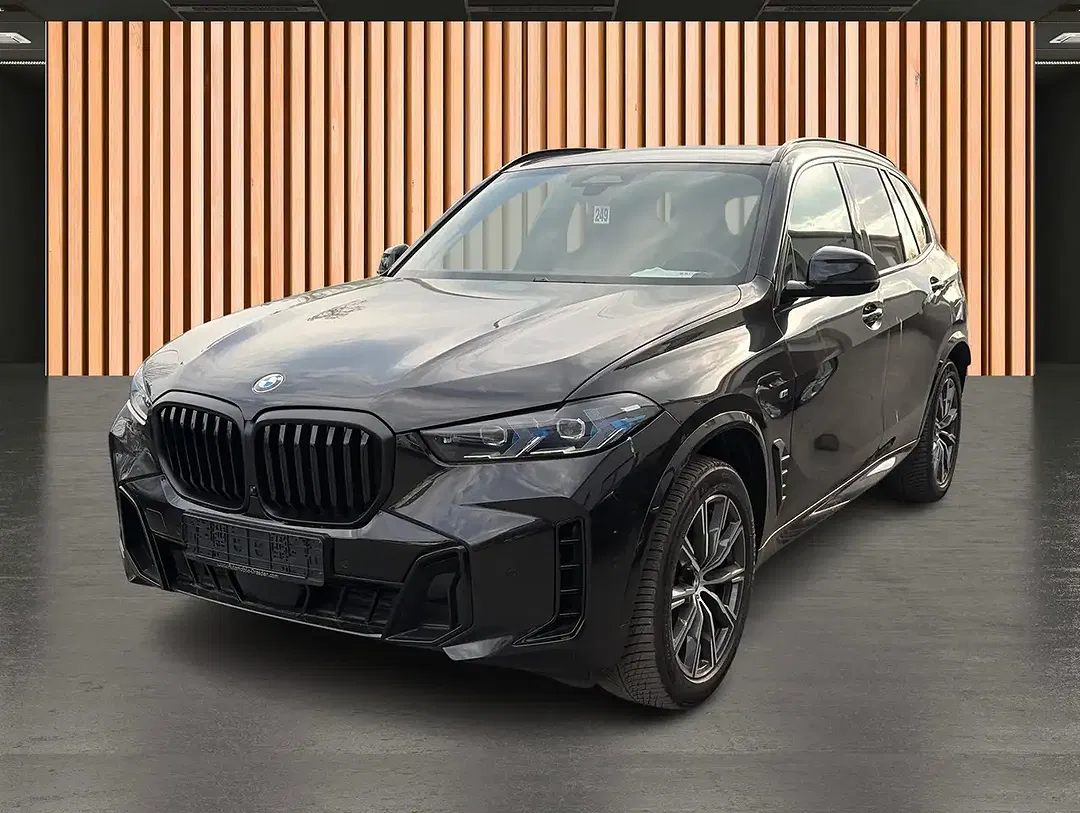 BMW X5 - Thumbnail 2