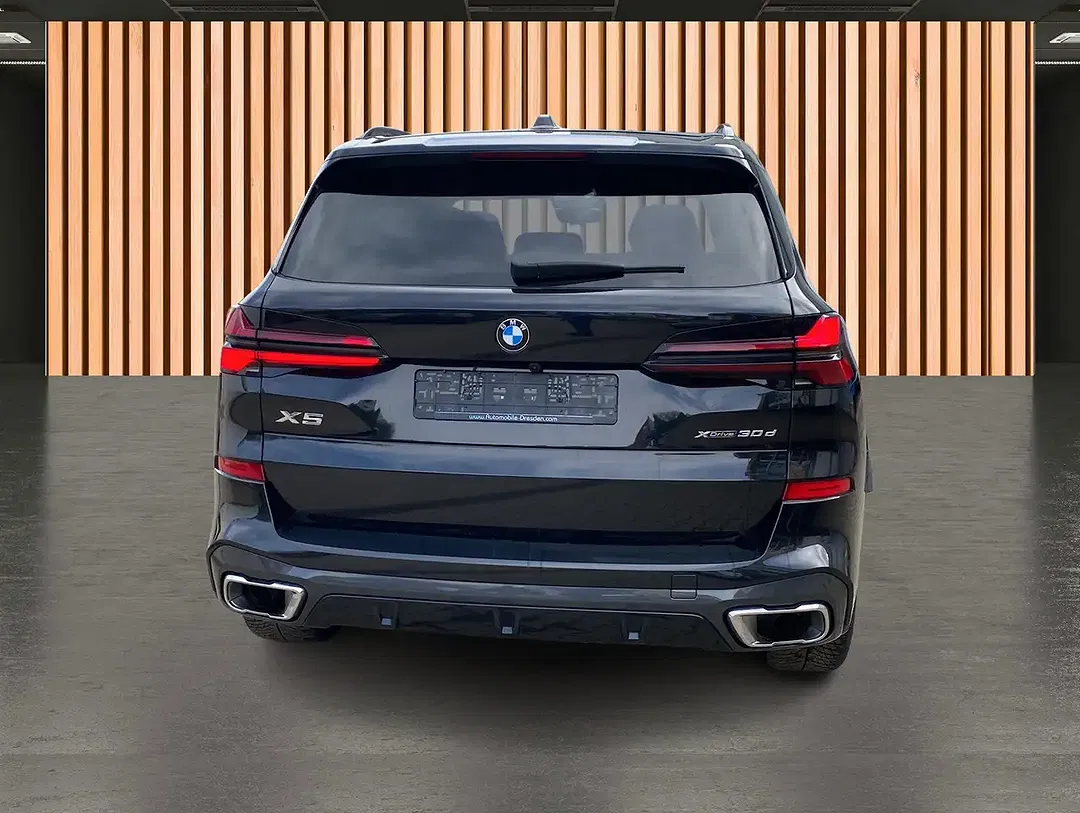 BMW X5 - Thumbnail 4