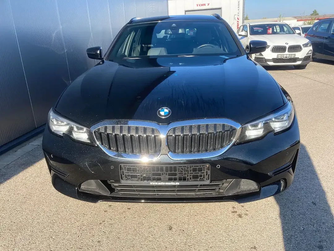 BMW 320 - Thumbnail 5