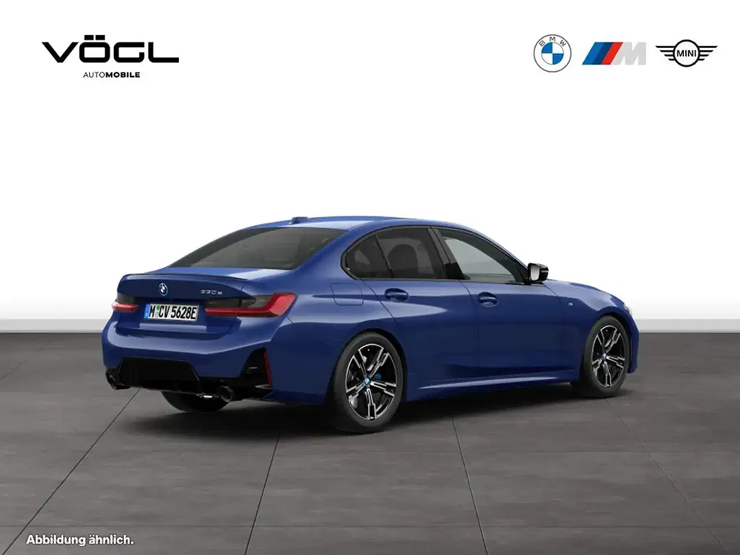 BMW 330 - Thumbnail 2
