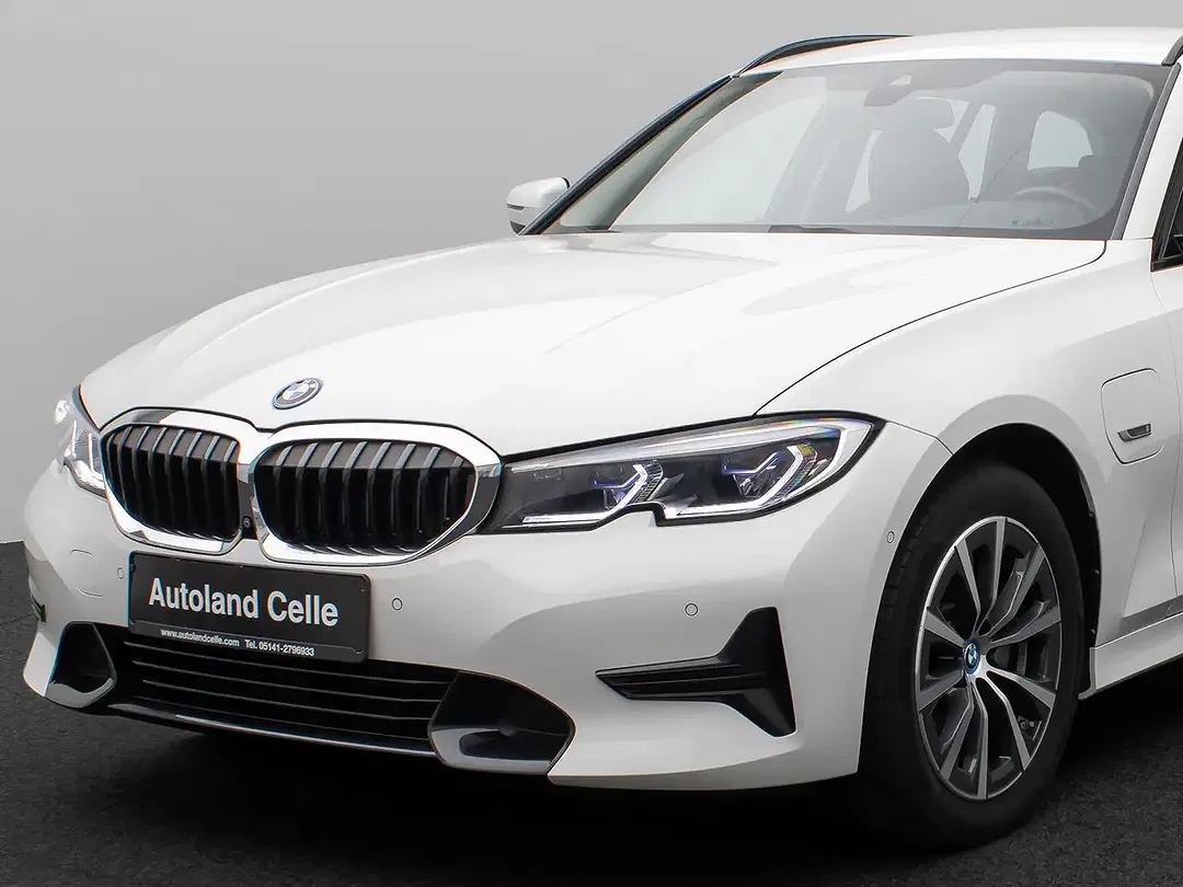 BMW 320 - Thumbnail 18