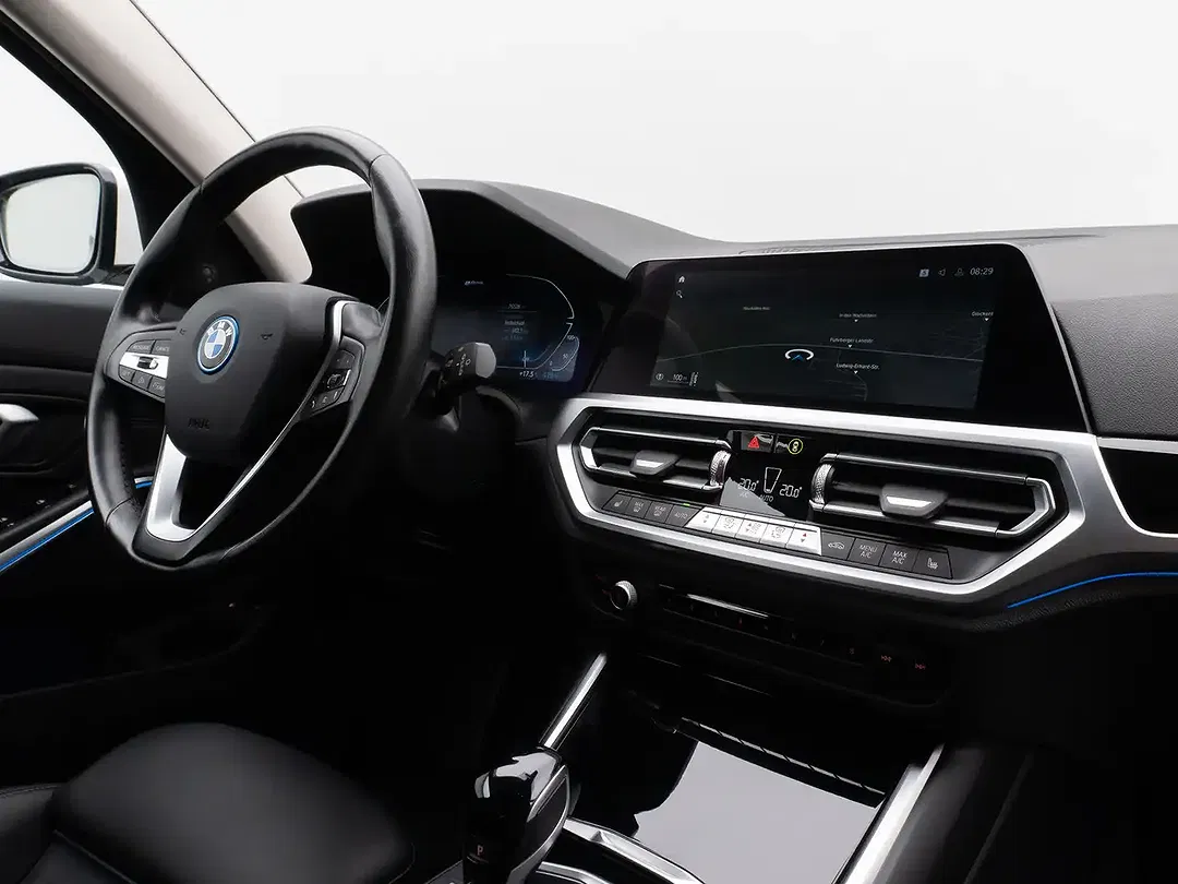 BMW 320 - Thumbnail 37