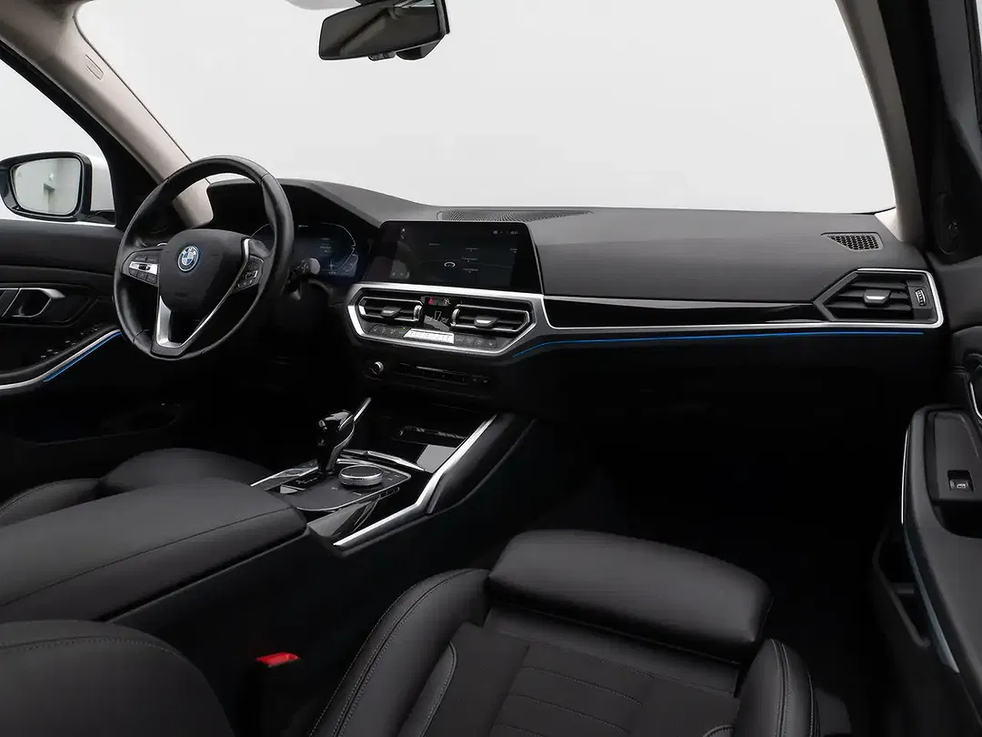 BMW 320 - Thumbnail 40
