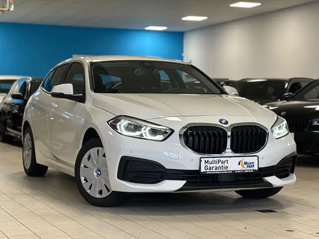 BMW 116 - Thumbnail 2