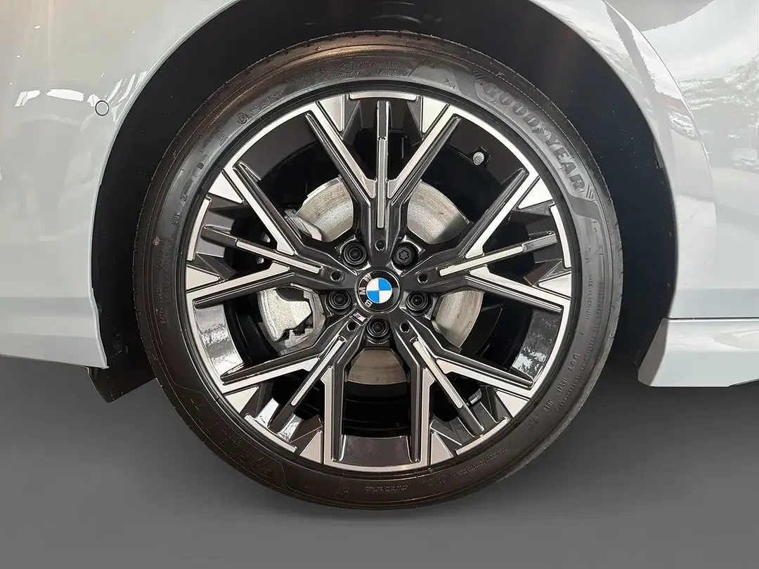 BMW 120 - Thumbnail 9