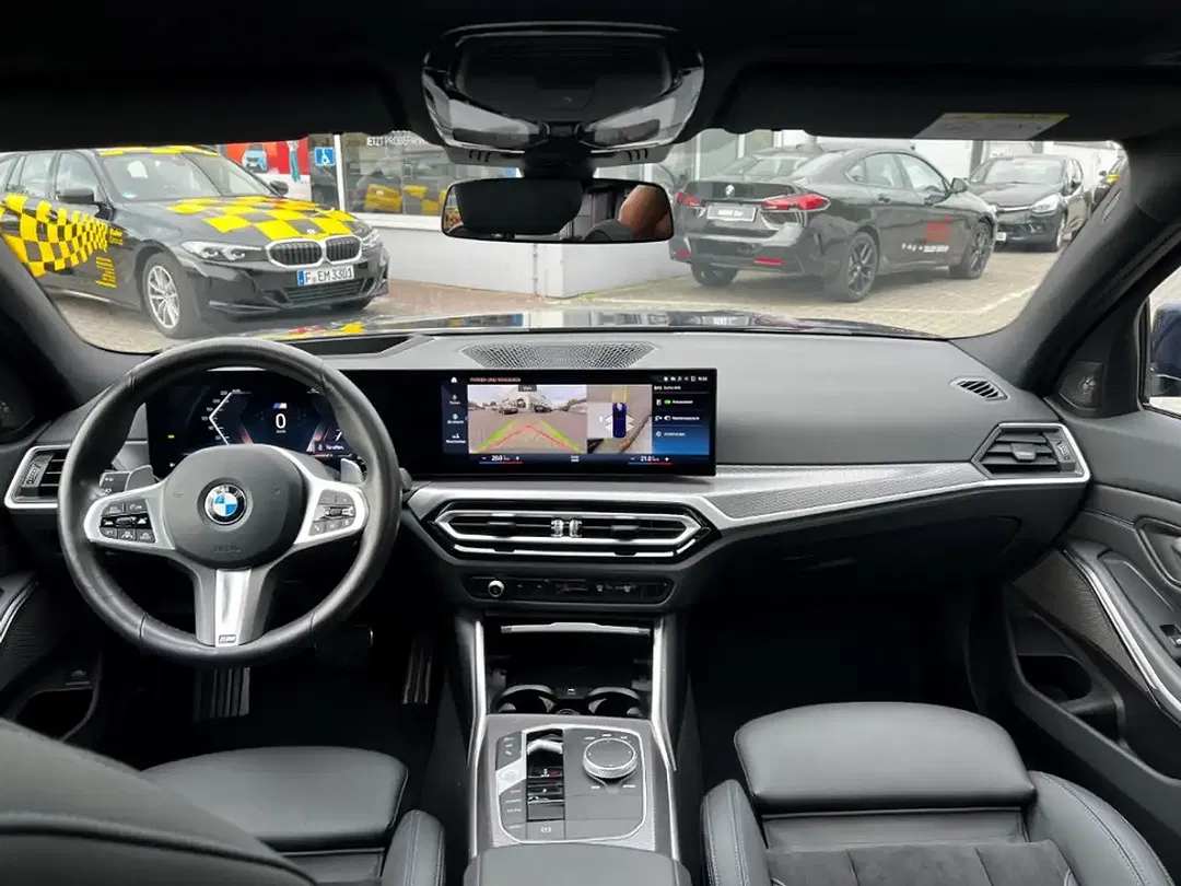 BMW 330 - Thumbnail 10