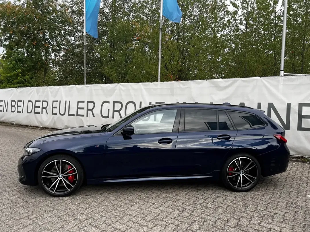 BMW 330 - Thumbnail 2