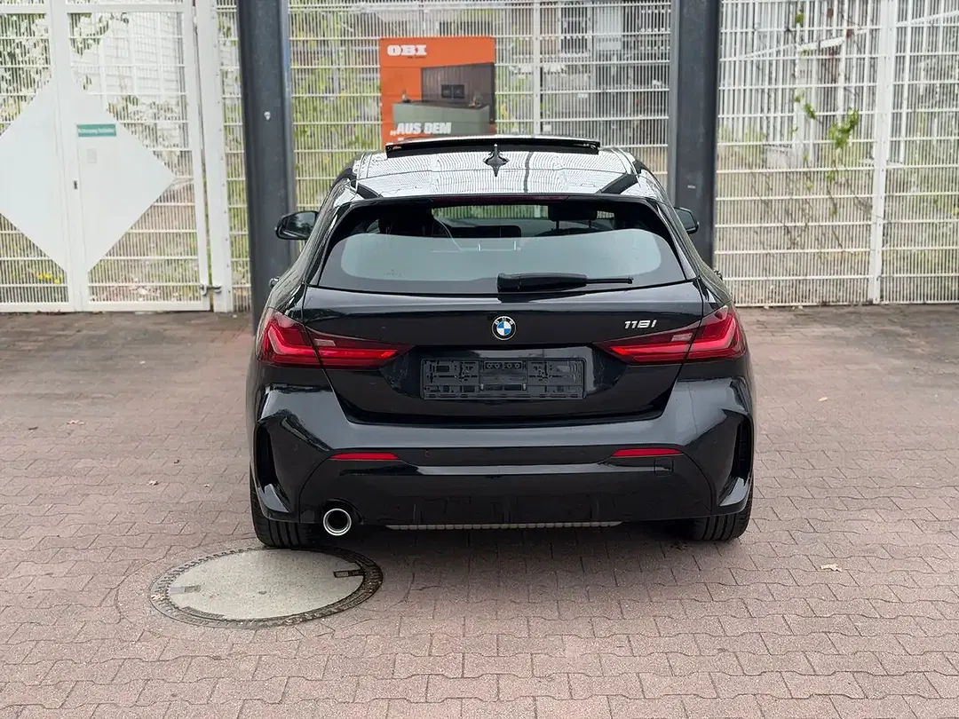 BMW 118 - Thumbnail 6