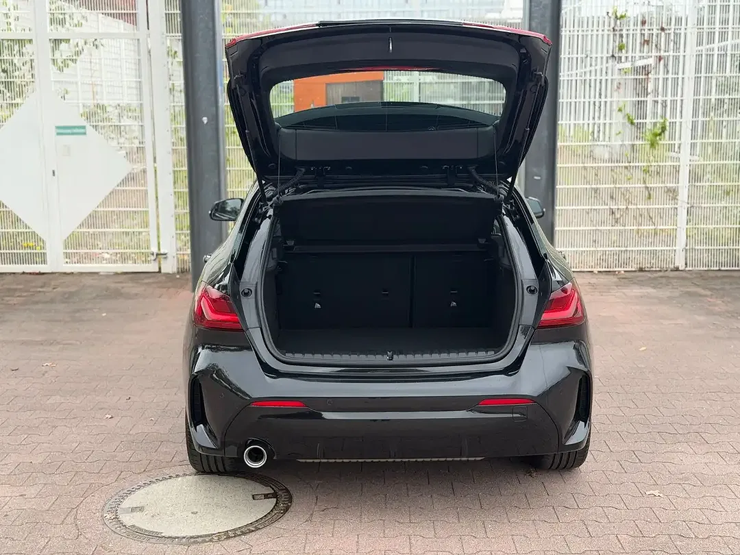 BMW 118 - Thumbnail 9