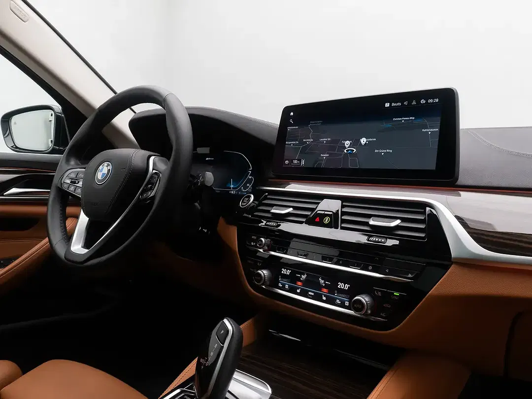 BMW 530 - Thumbnail 38